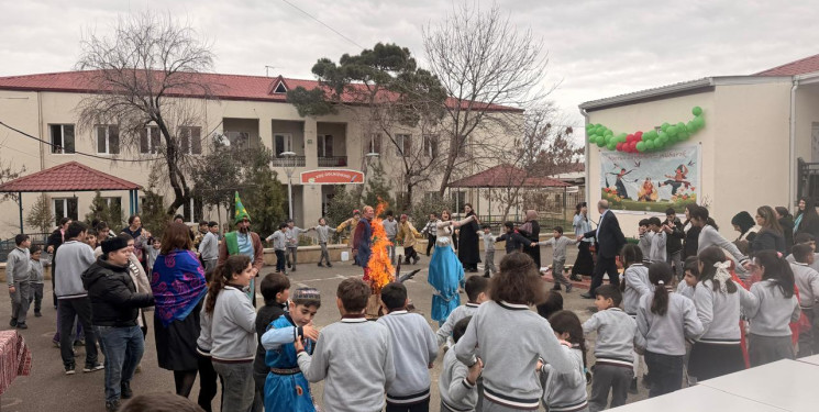 Novruz bayramı ilə əlaqədar Siyəzən şəhər inteqrasiya təlimli internat tipli gimnaziyada tədbir keçirilmişdir